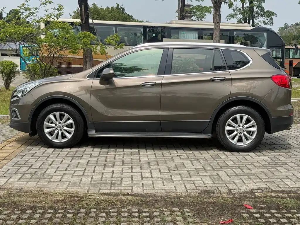 Envision Plus 28 T 4 WD Luxury