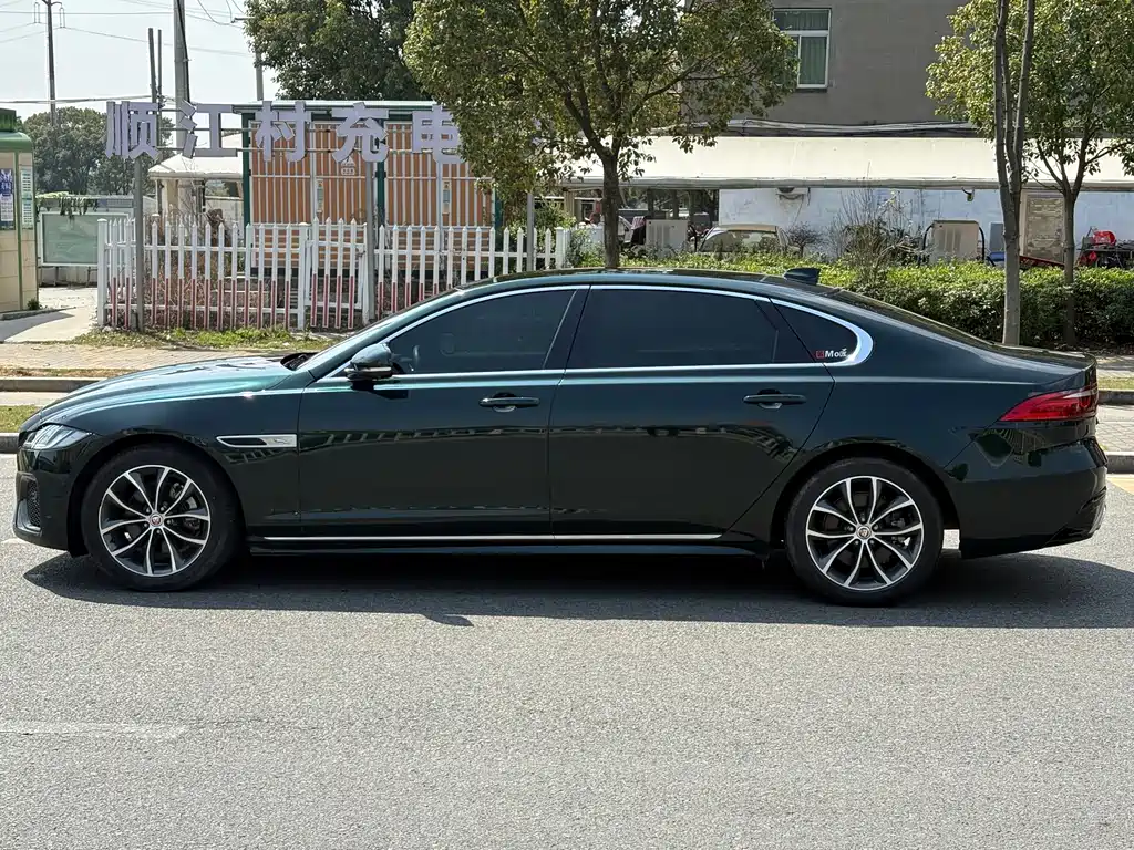 Jaguar XFL XFL 2.0 T P250 2 WD Elite Sport