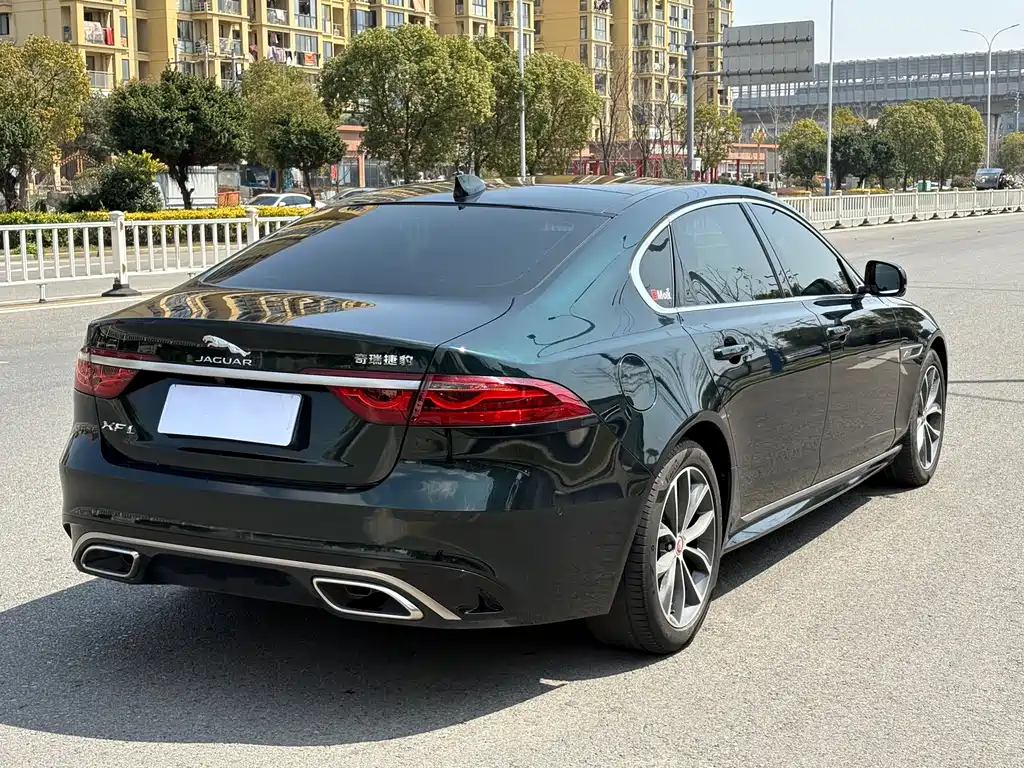 Jaguar XFL XFL 2.0 T P250 2 WD Elite Sport