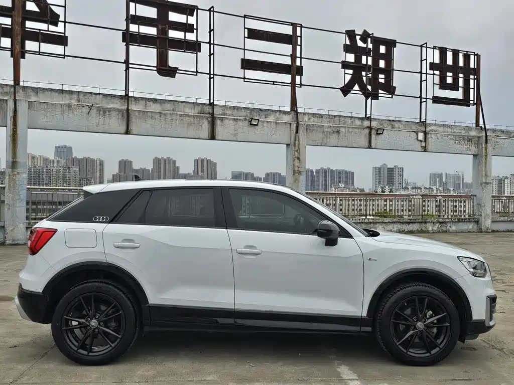Audi Q2 L 35 TFSI Fashion Dynamic CN-VI