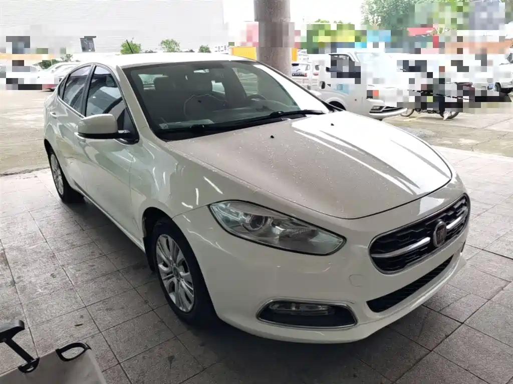 Viaggio 1.4 T Auto Joy