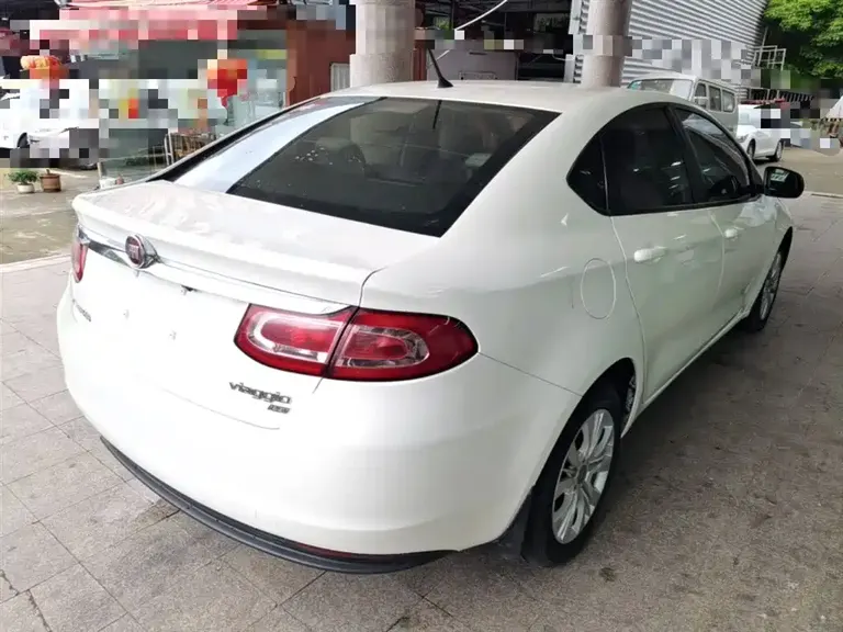 Fiat Viaggio 1.4 T Auto Joy
