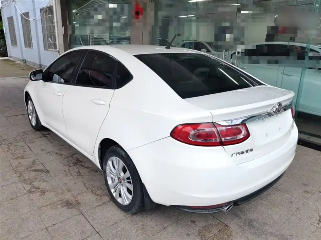 Viaggio 1.4 T Auto Joy