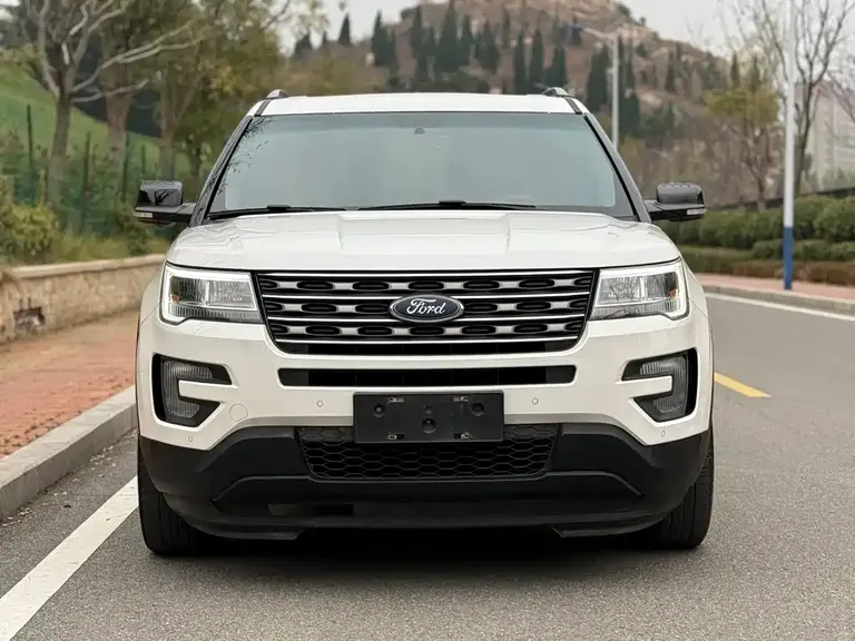 Ford Explorer (Import) 2.3 T Style
