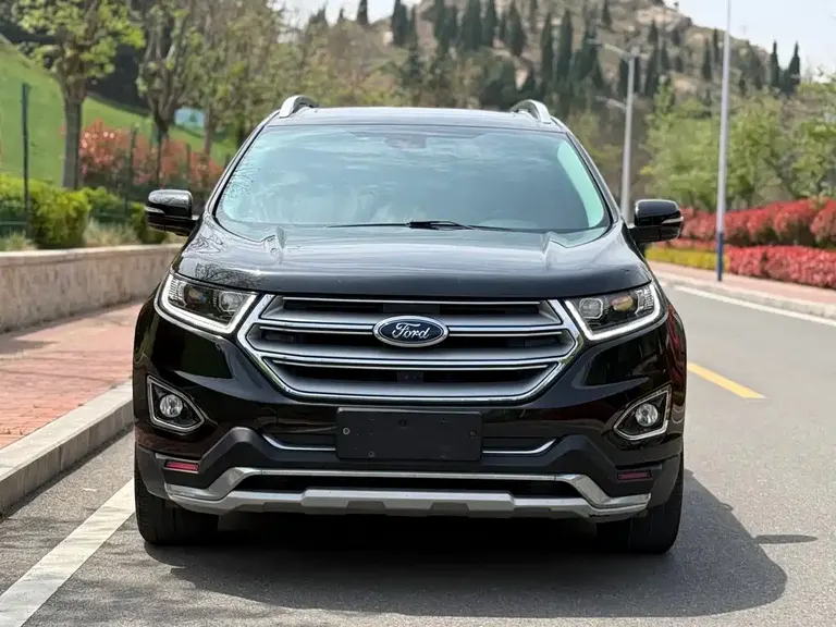 Ford Edge 2.0 T GTDi 2 WD Grand Sharp