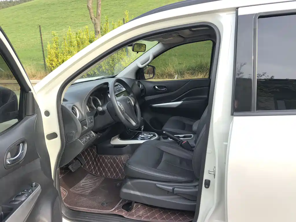 Terra 2.5 L XL Upper 4 WD Auto 4 WD Luxury