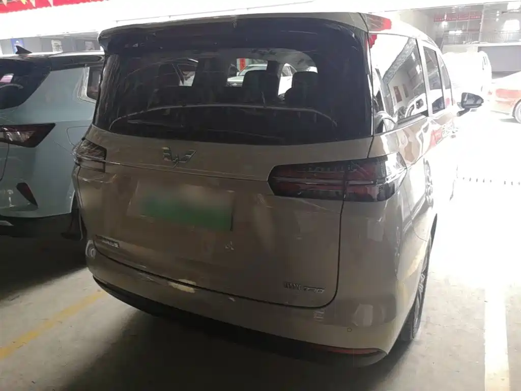 Xingguang 730 NEV 星光730新能源 2025款 插混 125 km 豪华型