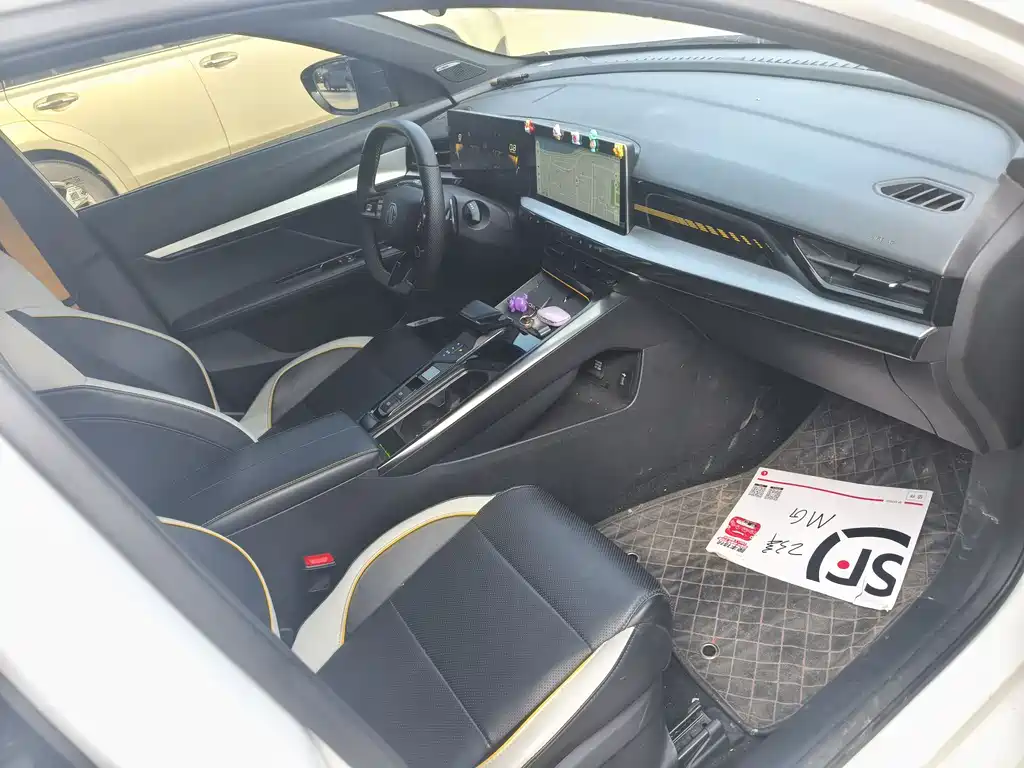 MG5 Scorpio 1.5 T Luxury