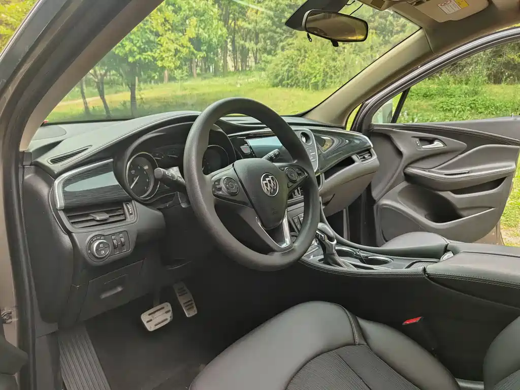 Envision Plus 20 T 2 WD Leading