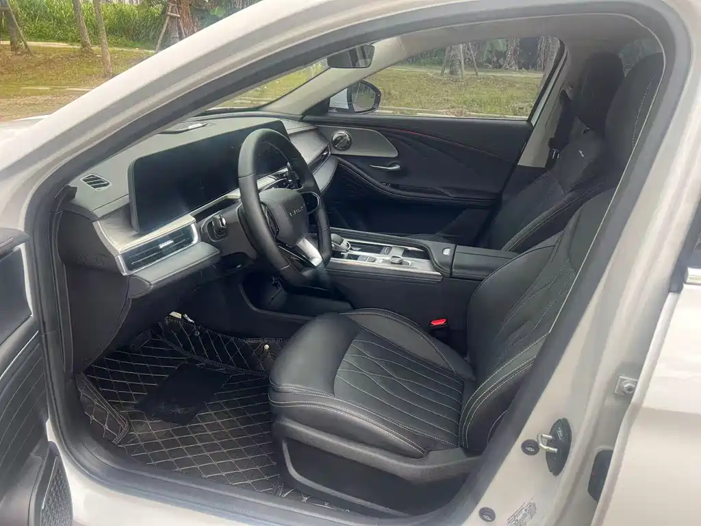 Arrizo 8 1.6 T DCT Smart