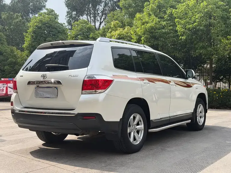Toyota Highlander 2.7 L 2 WD 5-seat Elite