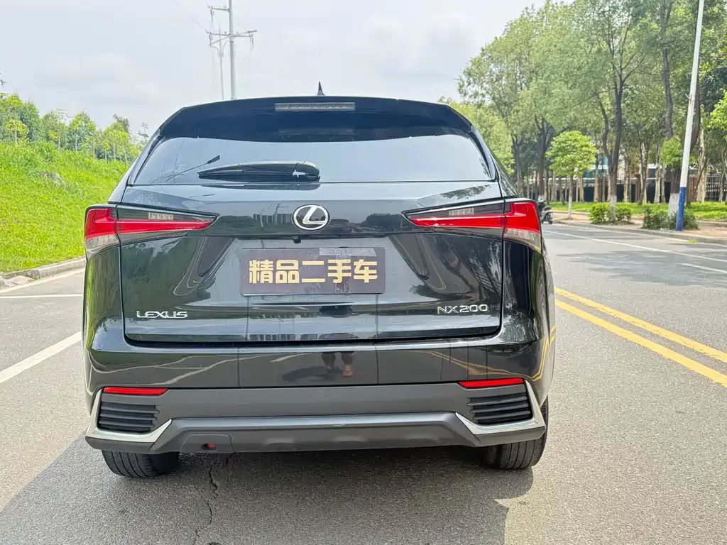 Lexus NX 200 FWD Comfort CN-VI