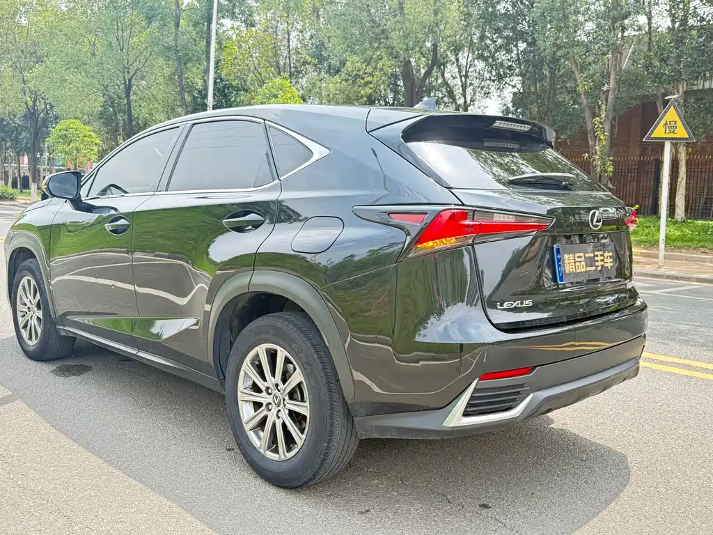 Lexus NX 200 FWD Comfort CN-VI