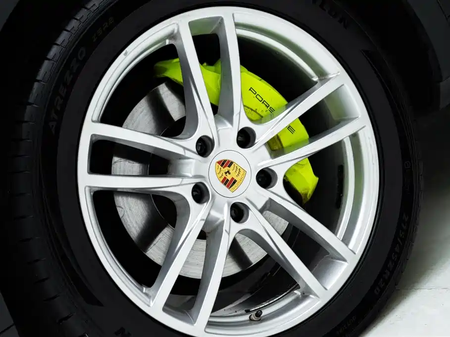 Cayenne NEV Cayenne E-Hybrid 2.0 T