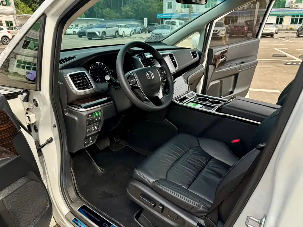 Odyssey 2.0 L Sharp· Smart Enjoyment