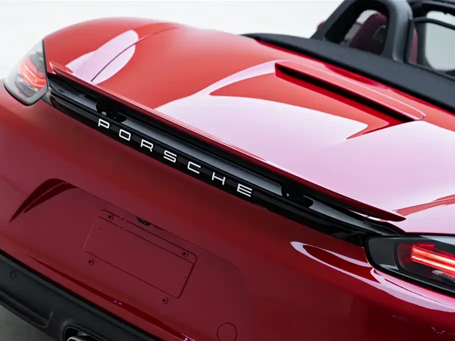 Porsche 718 Boxster 2.0 T