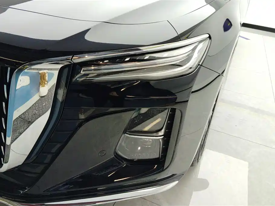 Hongqi H5 2.0 T Auto Connected Flagship