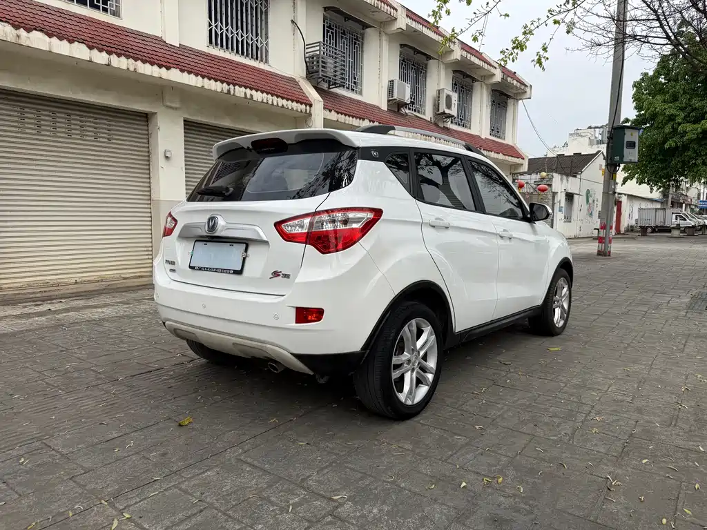 Changan CS35 1.6 L Manual Luxury CN-IV