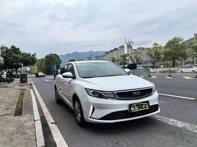 Geely Emgrand GL 1.4 T CVT Luxury