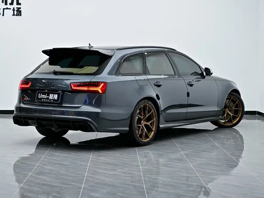 Audi RS 6 RS 6 4.0 T Avant