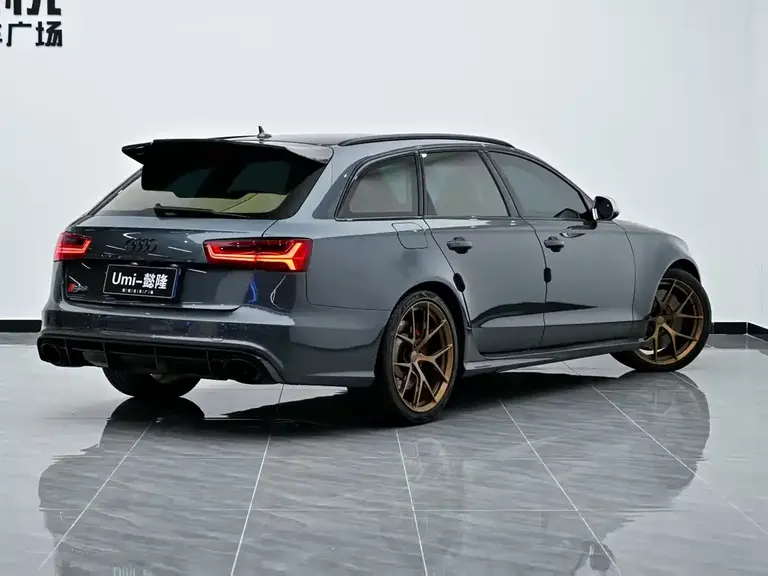 Audi RS 6 RS 6 4.0 T Avant