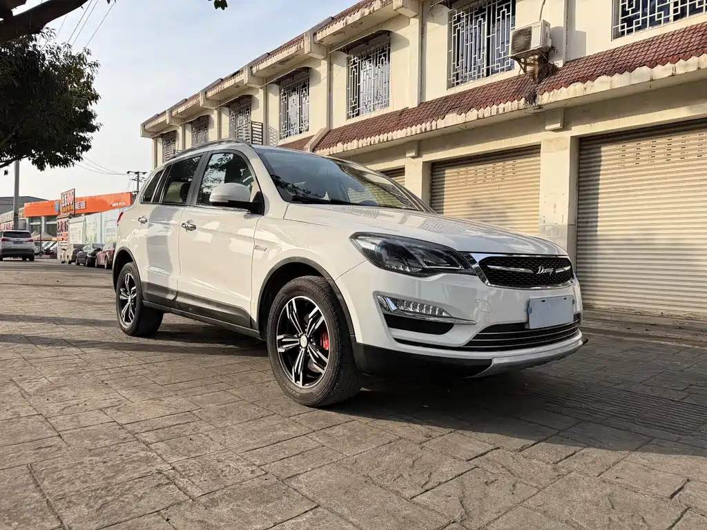 Damai X5 大迈X5 2018款 智能互联版 1.5 T 手动豪华型