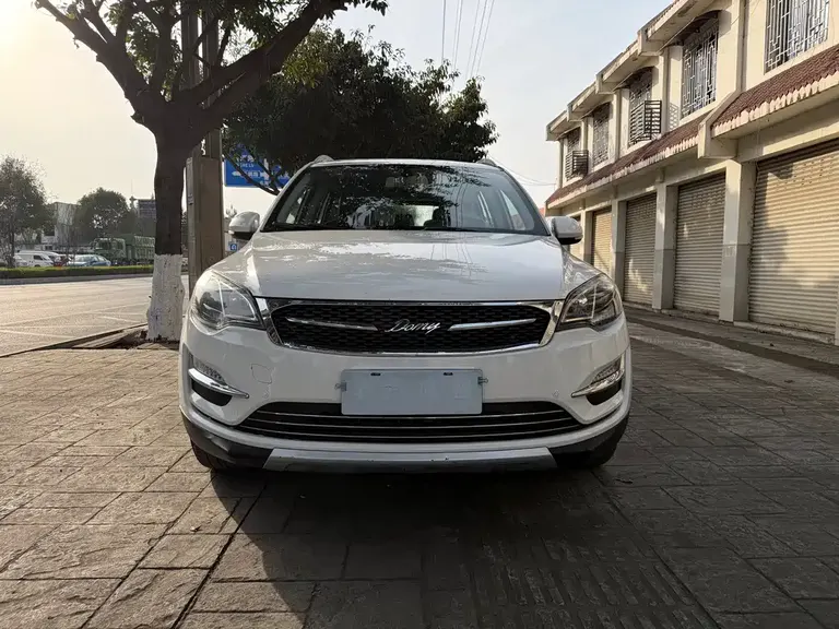 Zotye Damai X5 大迈X5 2018款 智能互联版 1.5 T 手动豪华型