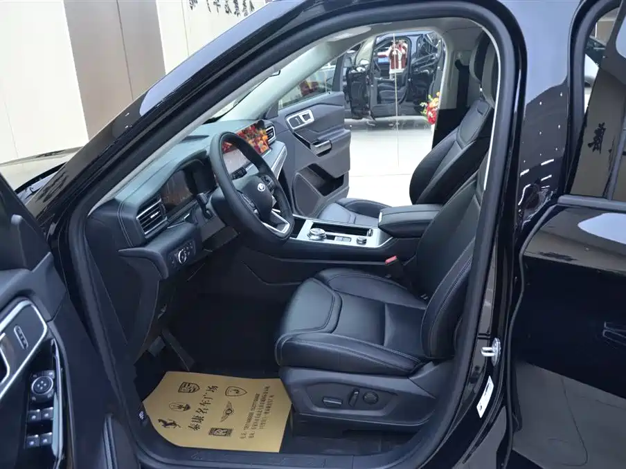 Explorer 2.3 T EcoBoost 4 WD Cross 5-seat