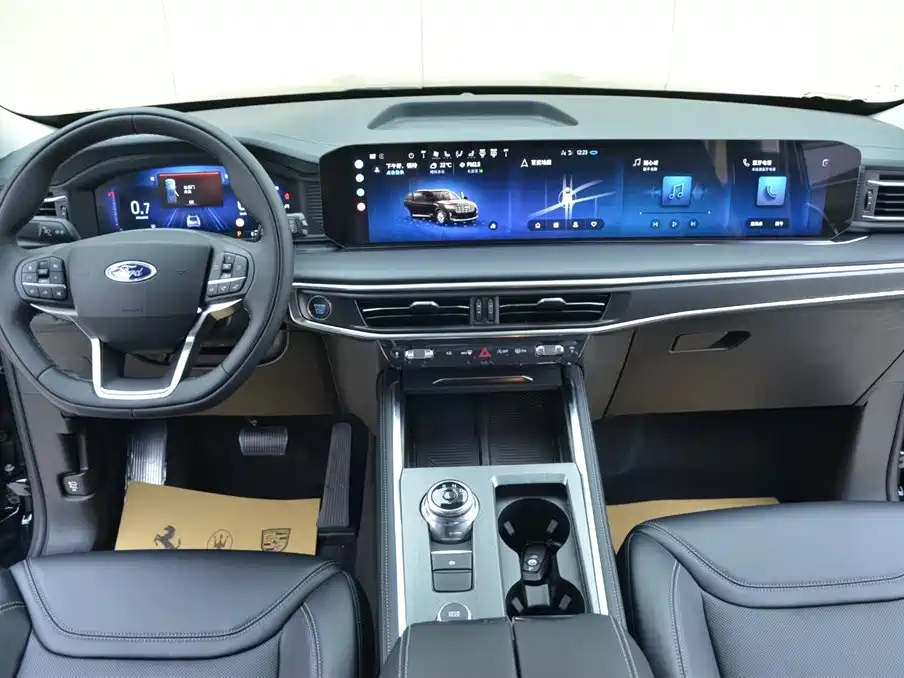 Explorer 2.3 T EcoBoost 4 WD Cross 5-seat