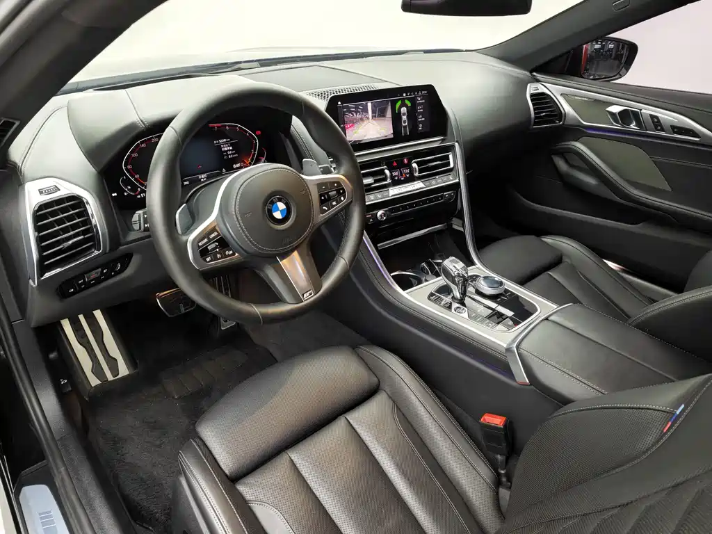 BMW 8 Series 840 i 2-door Coupe M Sport Package