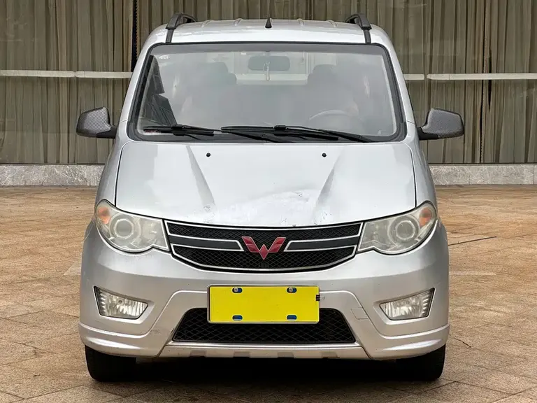 Wuling Hongguang 1.2 L S Basic CN-V