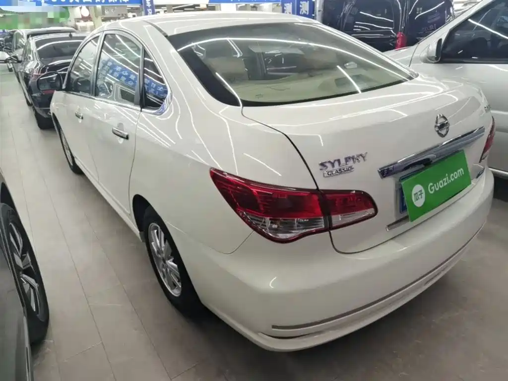 Sylphy Classic 1.6 XE CVT Comfort