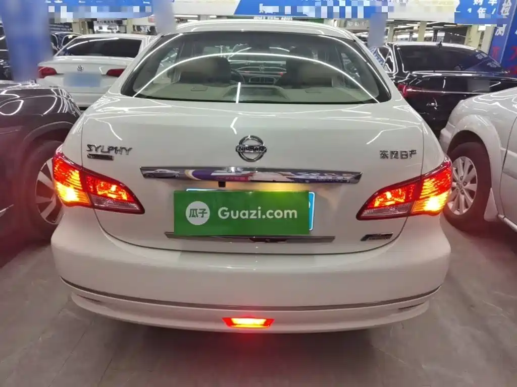 Sylphy Classic 1.6 XE CVT Comfort