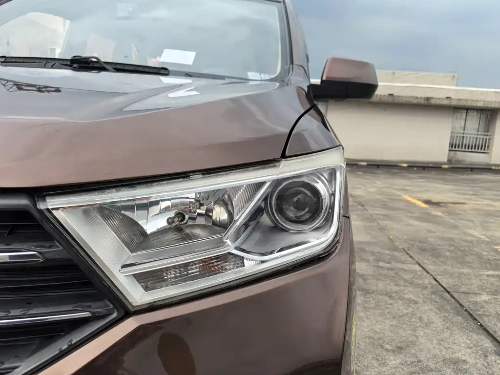 Wuling Hongguang 1.5 L S Comfort L2 B