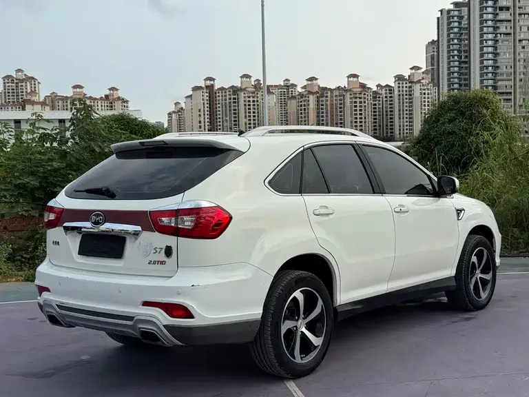 BYD S7 2.0 T Upgraded Auto Distinguished