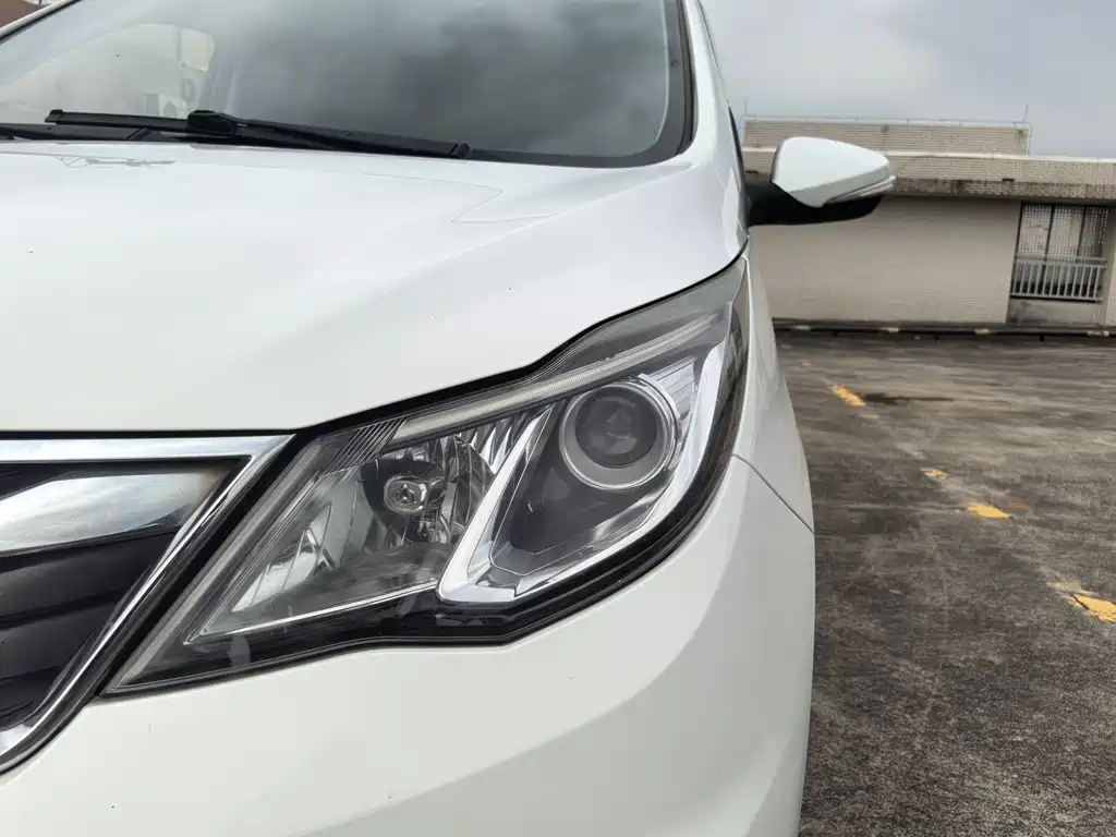 Changan Oshan A600 1.5 L Manual Luxury 7-seat