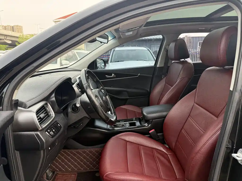 Sorento 索兰托 2015款 索兰托L 2.4 L 汽油4 WD运动版 5座 国IV