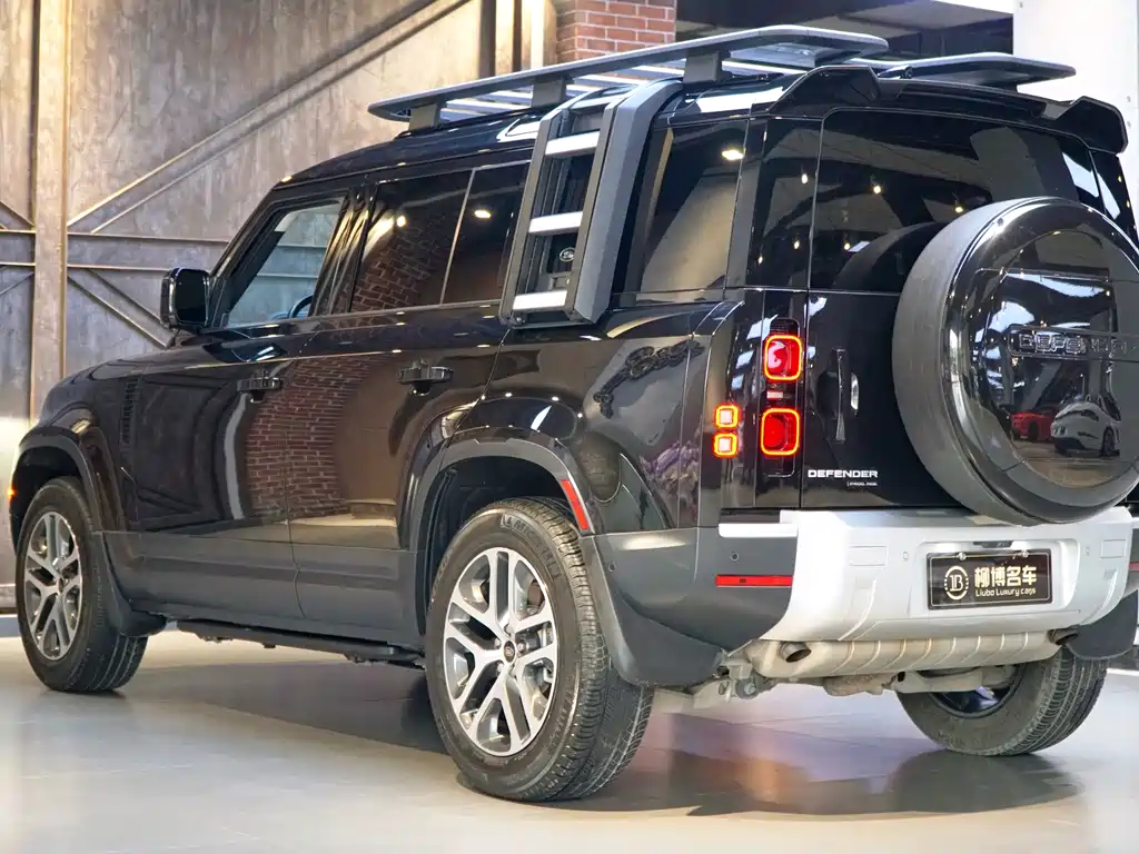Land Rover Defender 路虎卫士 2021款 110 P400 X-DYNAMIC HSE 欧规版