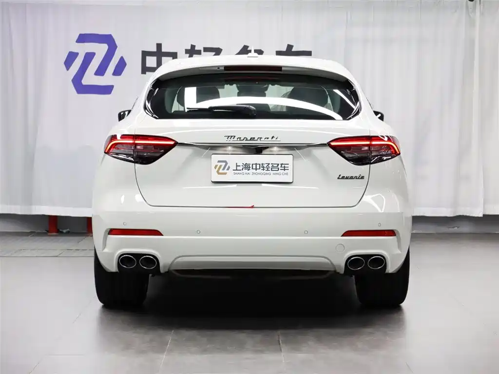 Levante Levante 2024款 2.0 T GT Ultima