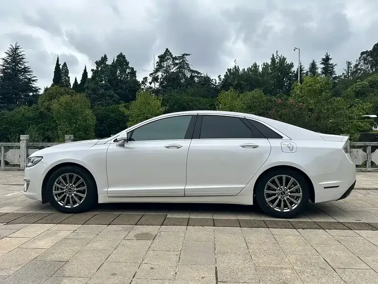 Lincoln MKZ 2.0 T Premium CN-VI