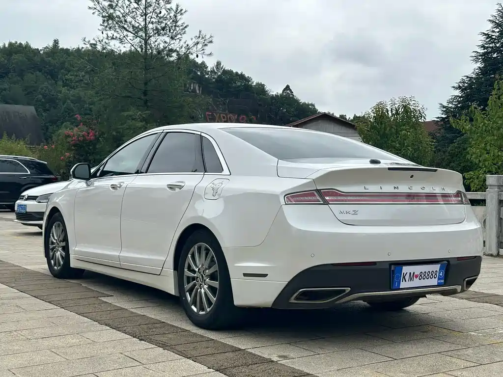 Lincoln MKZ 2.0 T Premium CN-VI