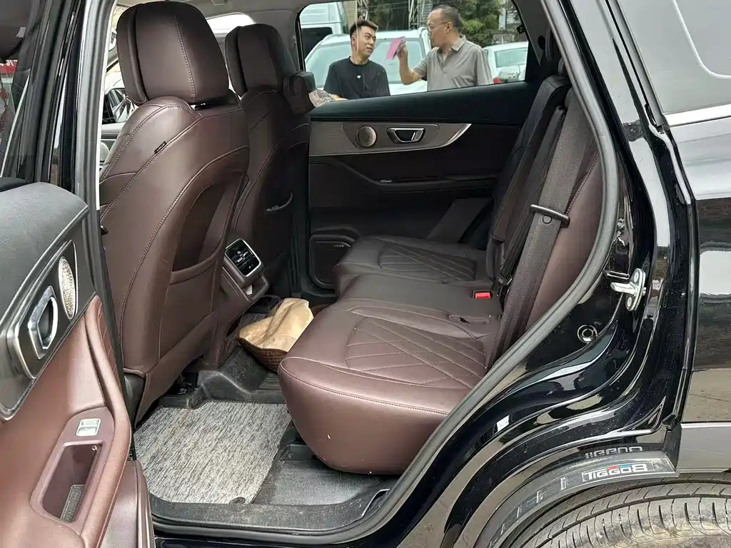 Tiggo 8 PRO Champion 390 T 2 WD Peak 7-seat