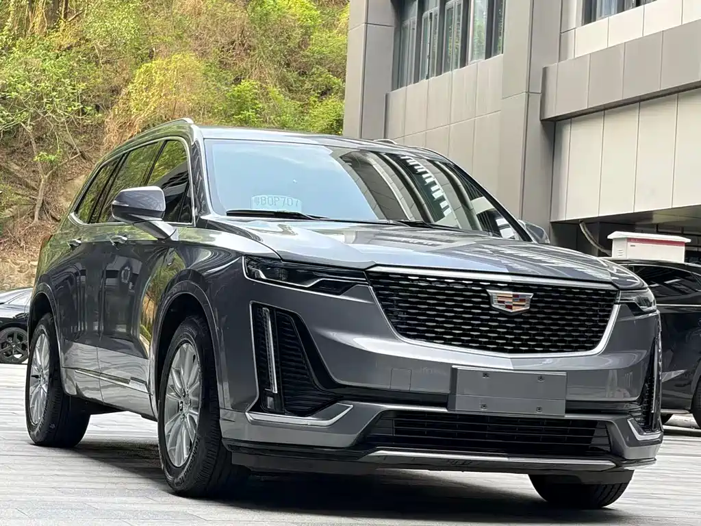 Cadillac XT6 凯迪拉克XT6 2020款 28 T 七座风尚型