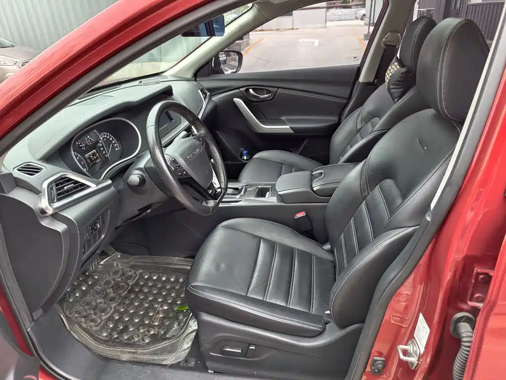 Venucia T90 2.0 L CVT Smart Style