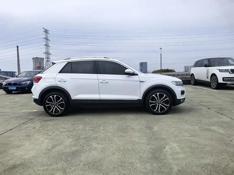 Volkswagen T-ROC 280 TSI DSG 2 WD Comfort Enjoyment PLUS