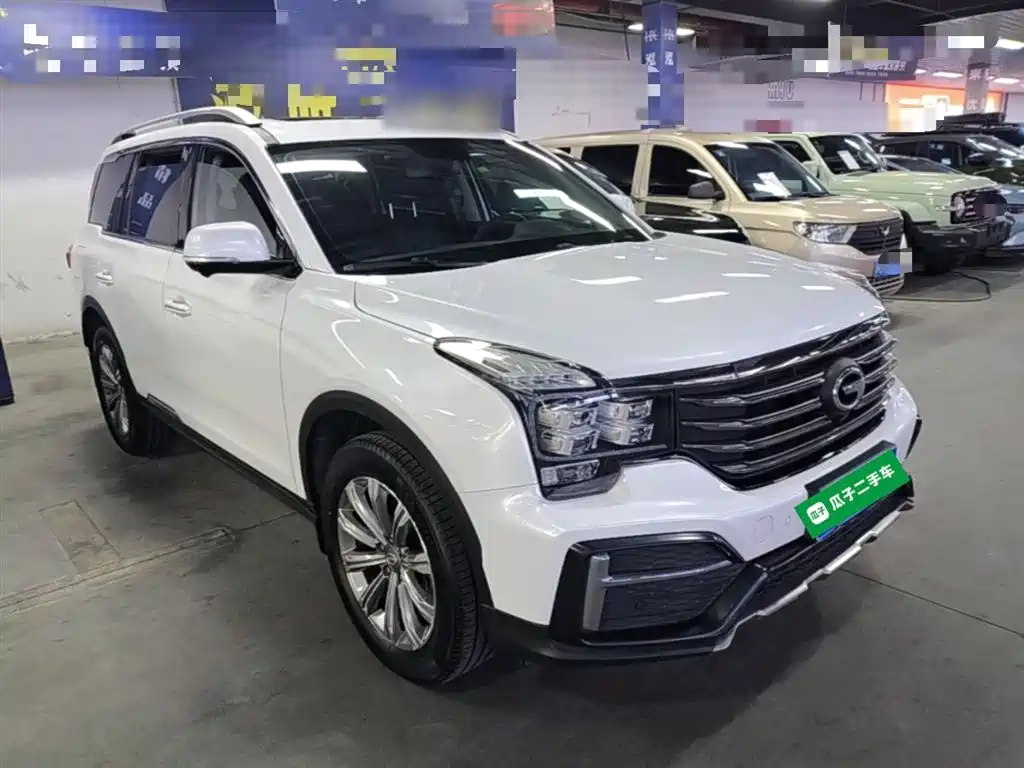 GAC Trumpchi GS8 390 T 2 WD Luxury Connected (7-seat)