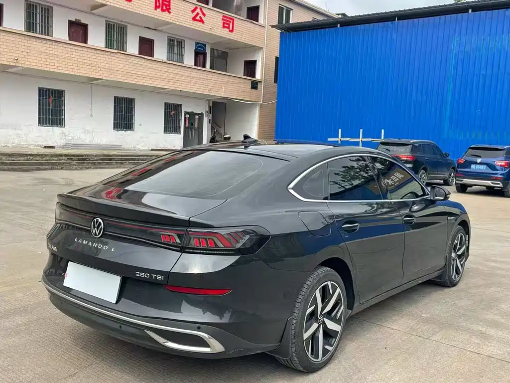 Lamando Lamando L 280 TSI DSG Spicy Cool