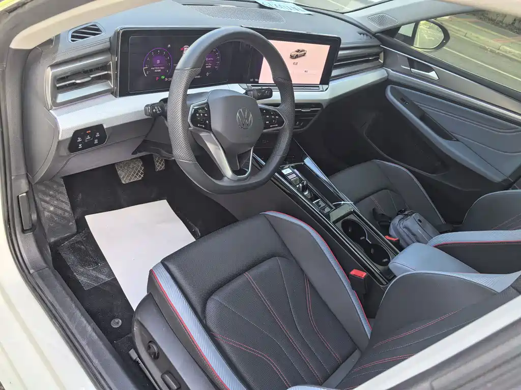 Lamando Lamando L 280 TSI DSG Spicy Cool