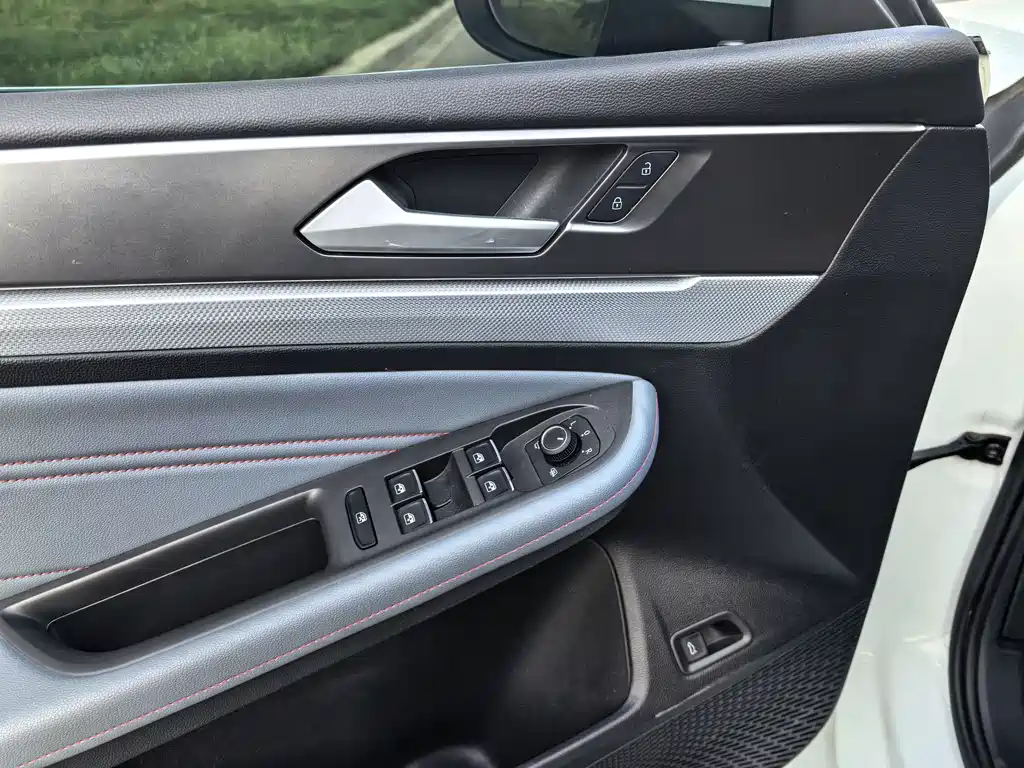 Lamando Lamando L 280 TSI DSG Spicy Cool