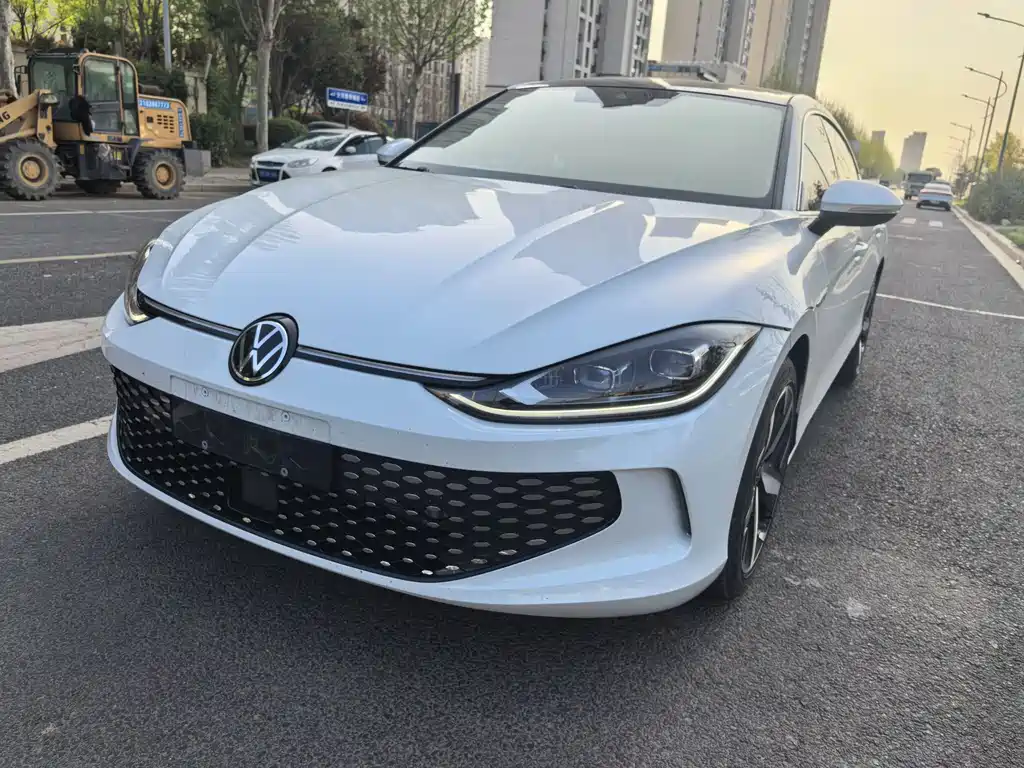 Lamando Lamando L 280 TSI DSG Spicy Cool